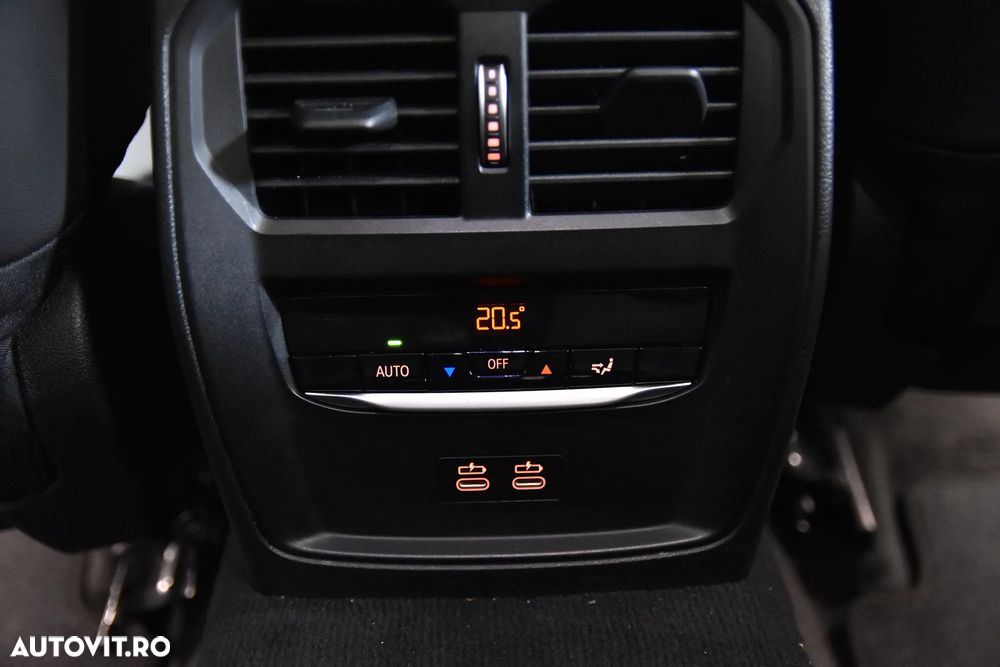 BMW Seria 3 330i xDrive AT - 25