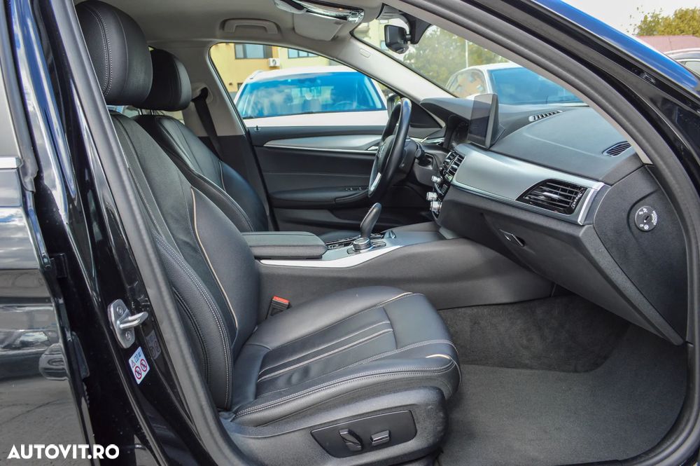 BMW Seria 5 520e Aut. Luxury Line - 21