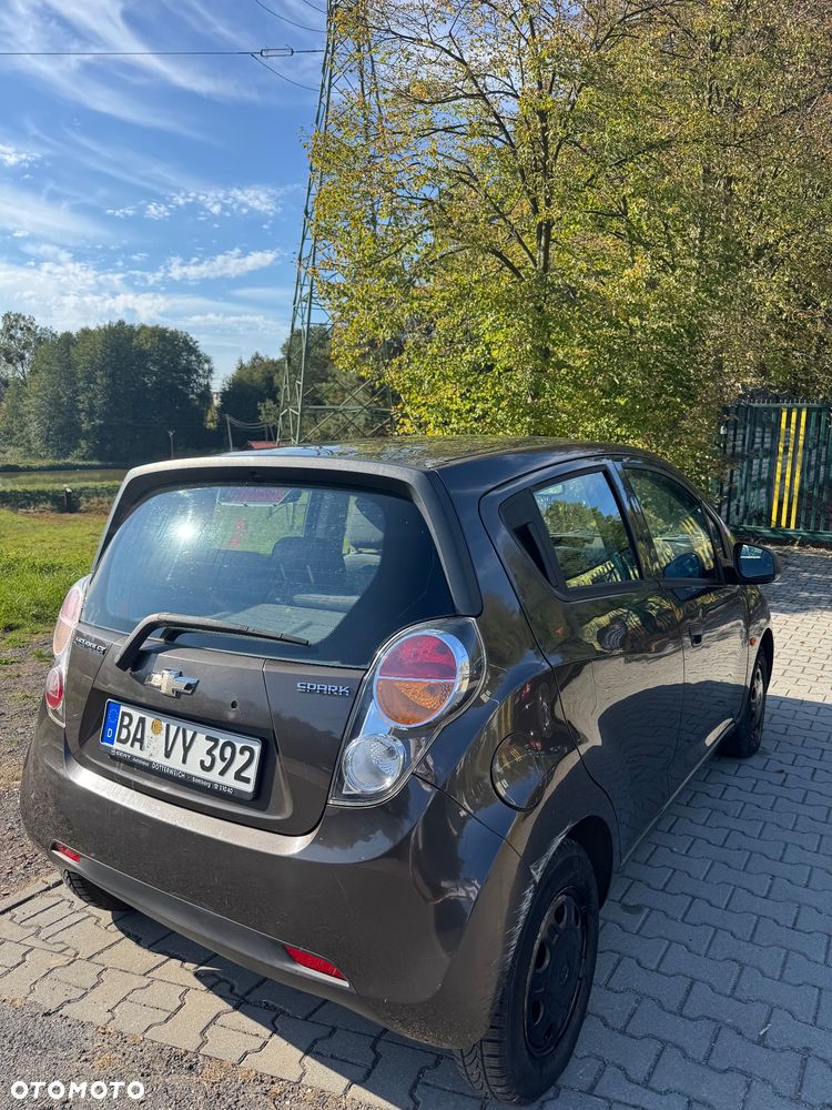 Chevrolet Spark - 4