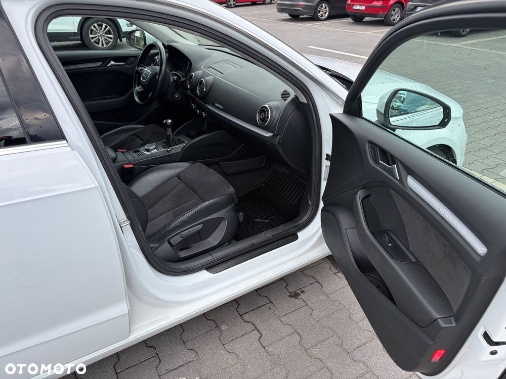 Audi A3 Sportback 2.0 TDI quattro - 13