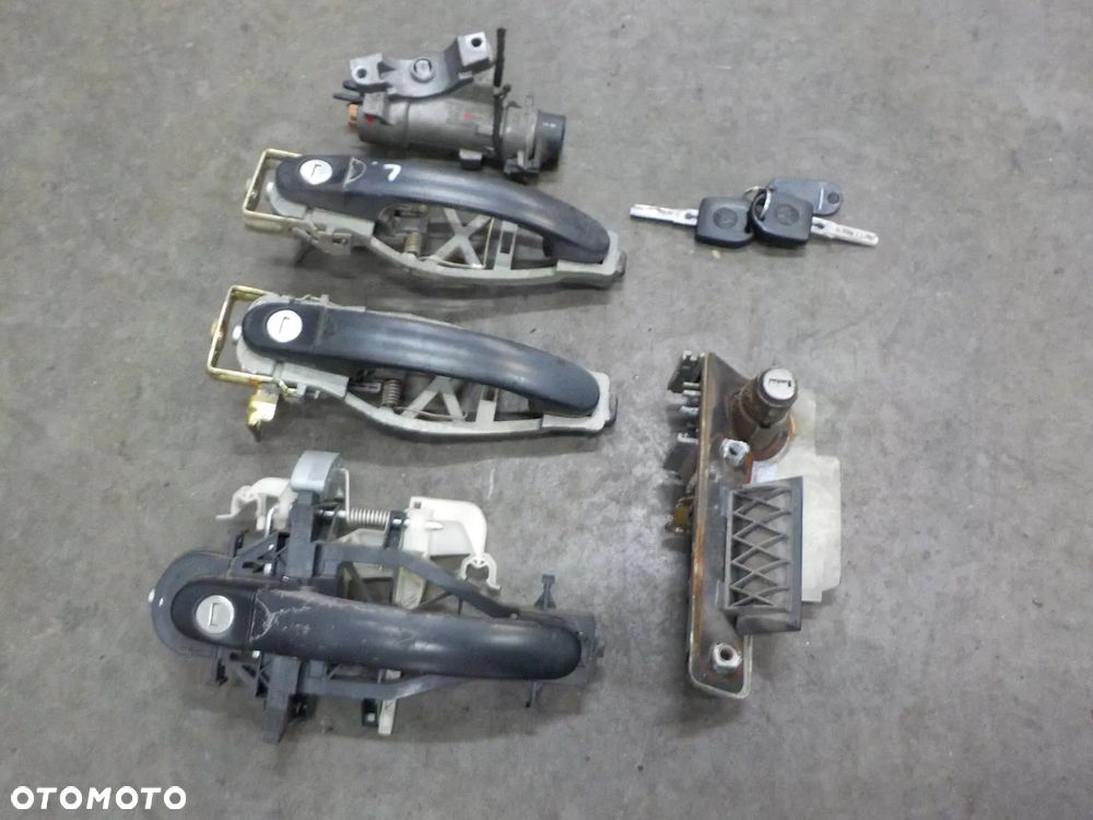 VW T5 KLAMKI ZAMKI WKŁADKI STACYJKA KLUCZ KOMPLET ZAMKÓW WKŁADKA TYŁ - 2