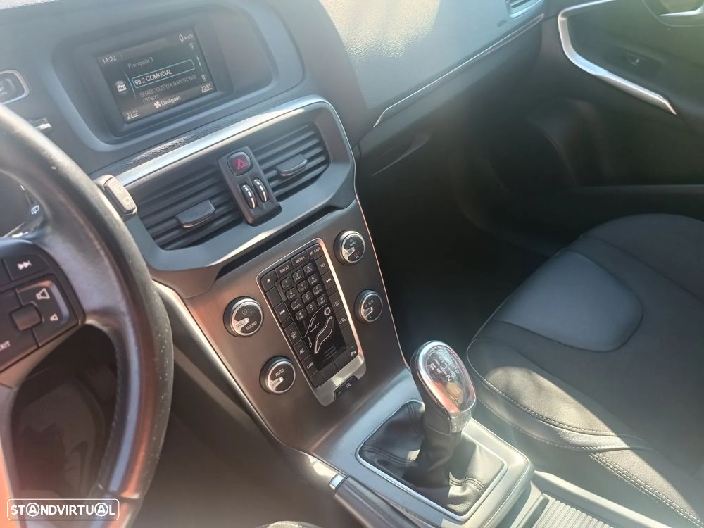Volvo V40 1.6 D2 Momentum - 27