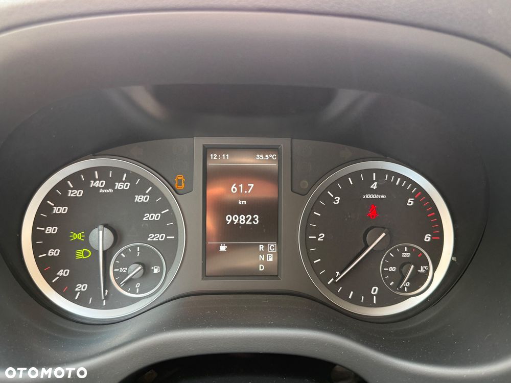 Mercedes-Benz VITO - 17