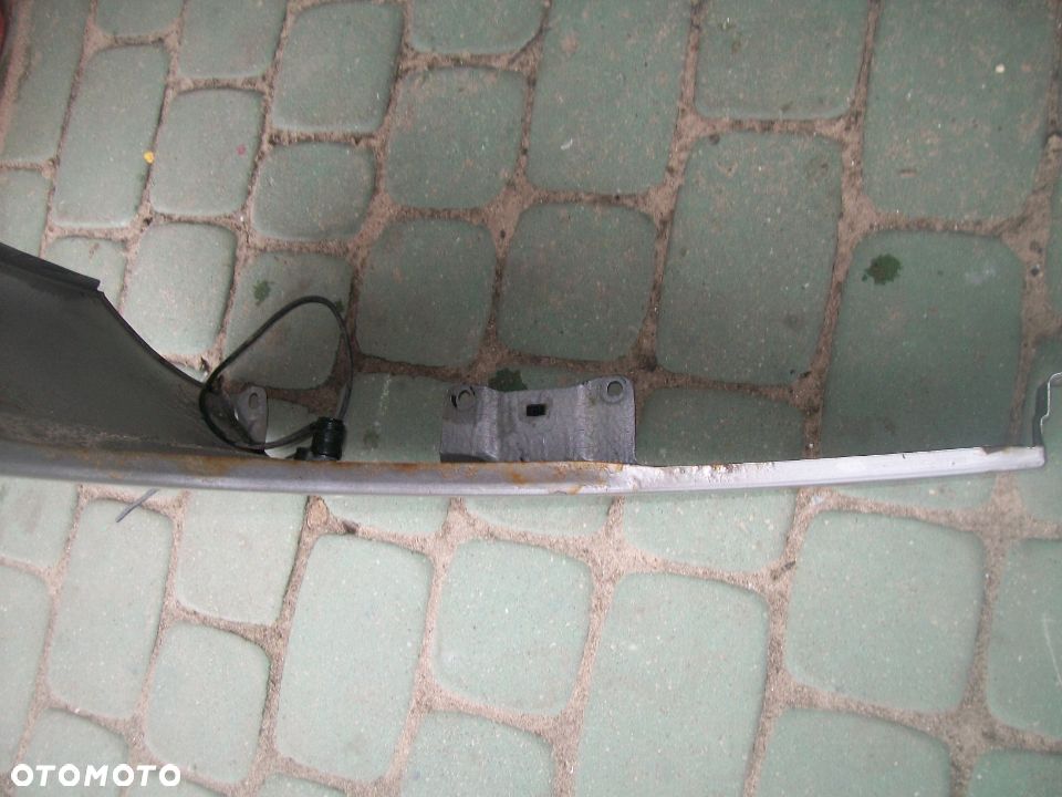 Błotnik prawy Adui A4 B6 - 7