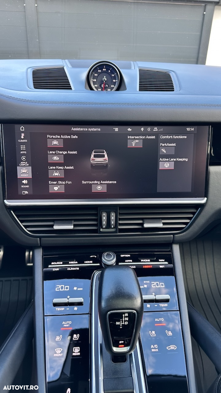 Porsche Cayenne Coupe S - 23