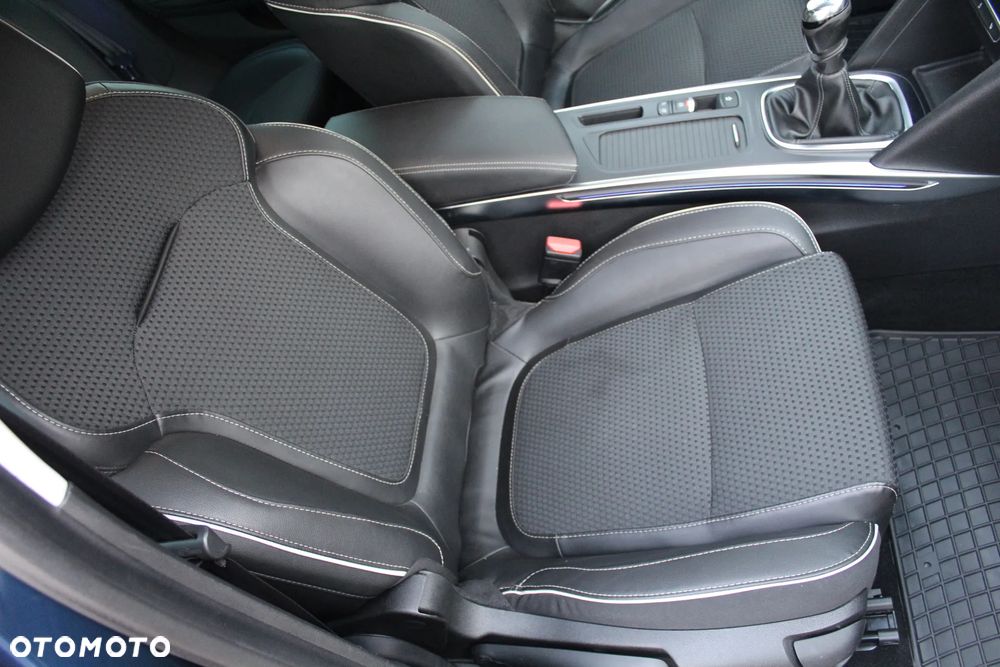 Renault Megane 1.2 16V TCe Energy Bose - 25