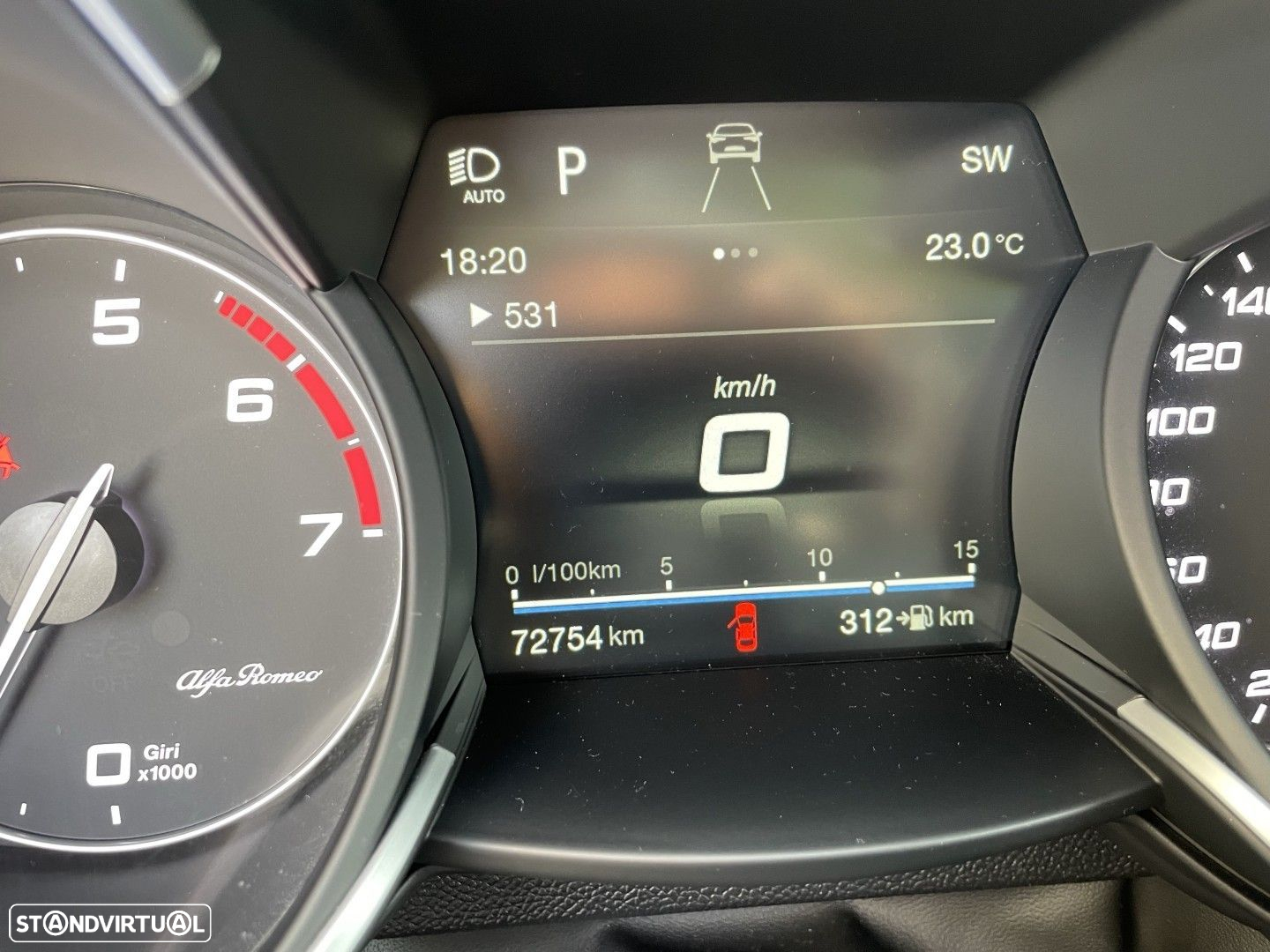 Alfa Romeo Stelvio 2.0 Turbo 16V AT8-Q4 First Edition - 30
