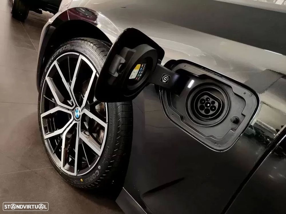 BMW 320 e Line Sport Auto - 31