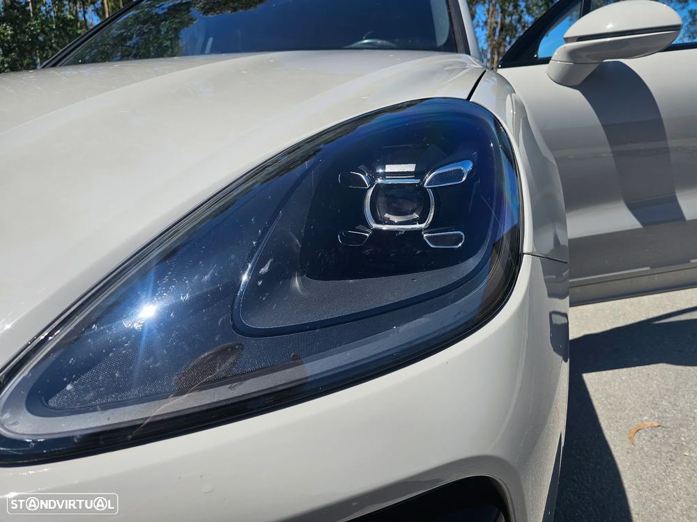 Porsche Cayenne E-Hybrid Tiptronic S Platinum Edition - 18