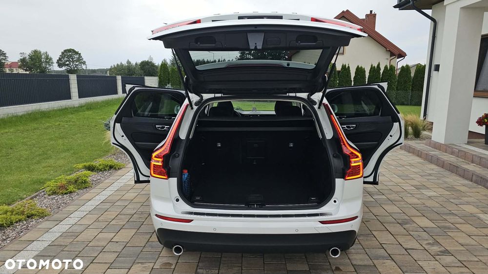 Volvo XC 60 D4 Momentum - 3