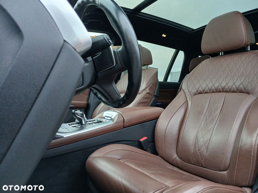 BMW X7 - 11