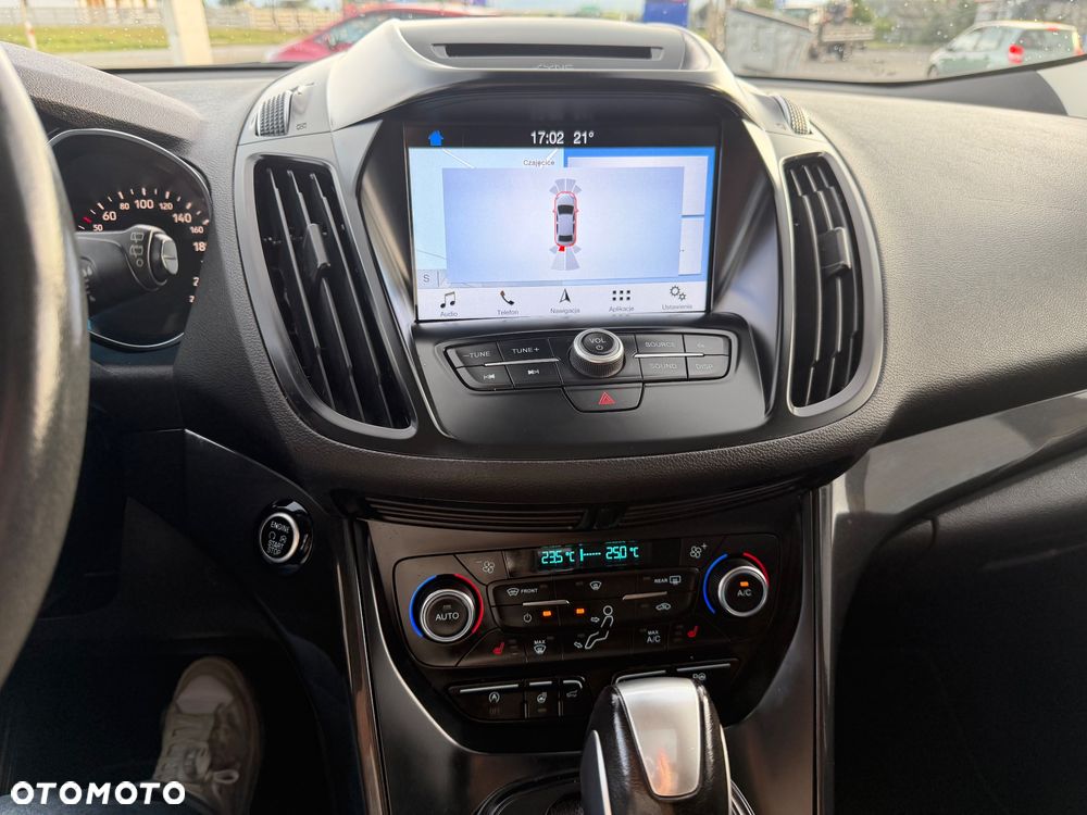 Ford Kuga 2.0 TDCi 4x4 Titanium - 24