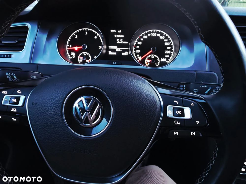 Volkswagen Golf 2.0 TDI BlueMotion Technology Lounge - 28