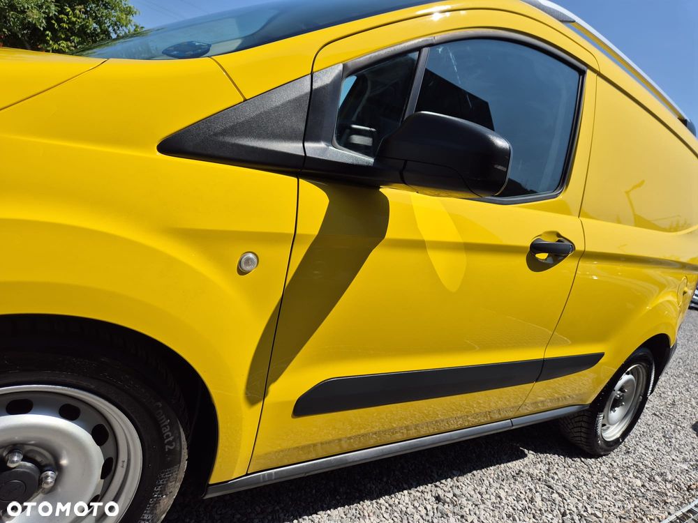 Ford TRANSIT COURIER - 23