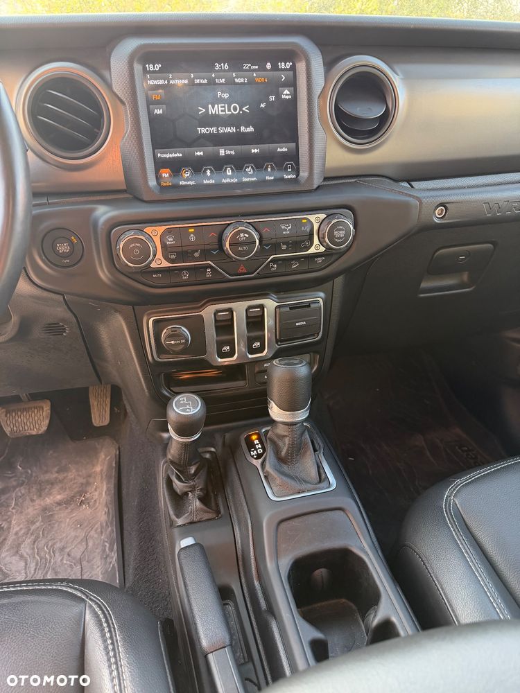 Jeep Wrangler - 19