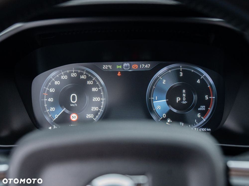 Volvo XC 40 D3 Momentum Pro - 33