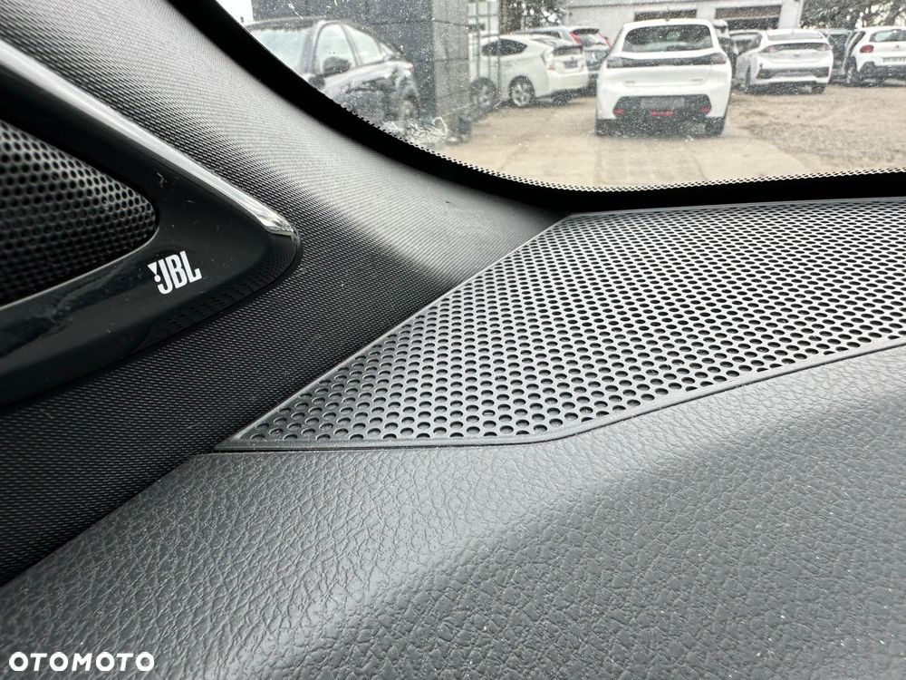 Toyota C-HR Style Selection - 8