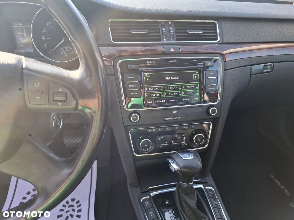 Skoda Superb 2.0 TSI Ambition DSG - 16