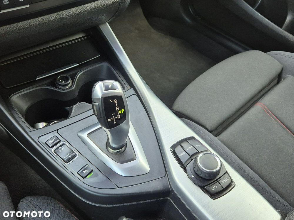 BMW Seria 1 - 12