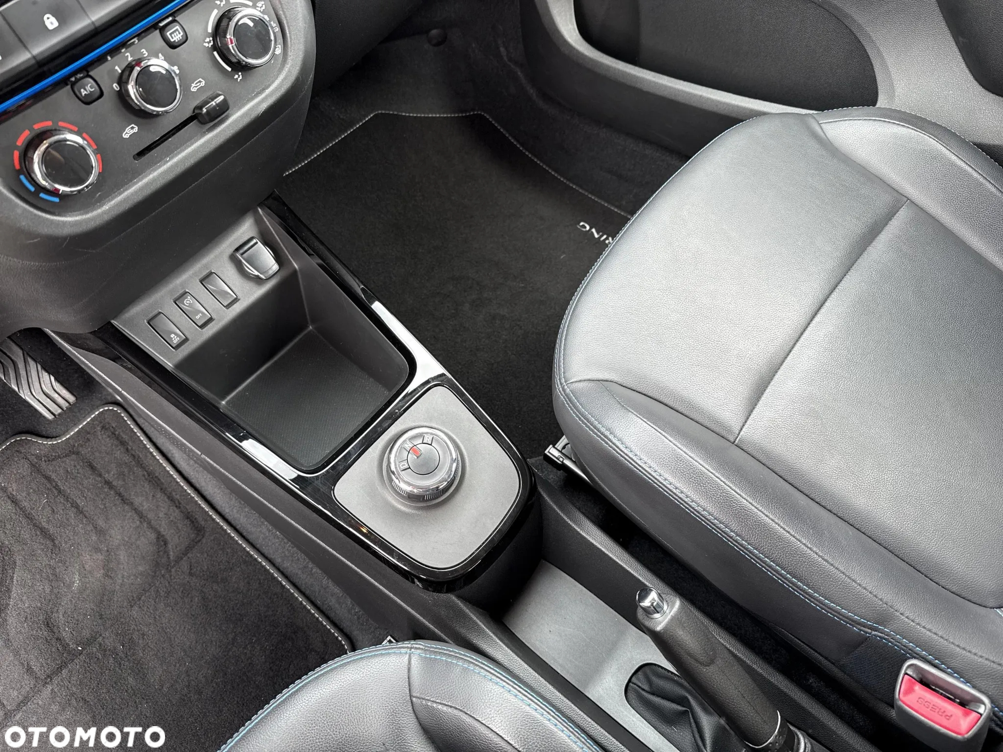 Dacia Spring 27.4kWh Business - 15