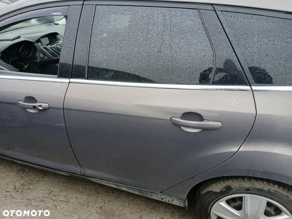 Ford Focus Mk3 Kombi Drzwi Tył Tylne Lewe Kolor VB - 1