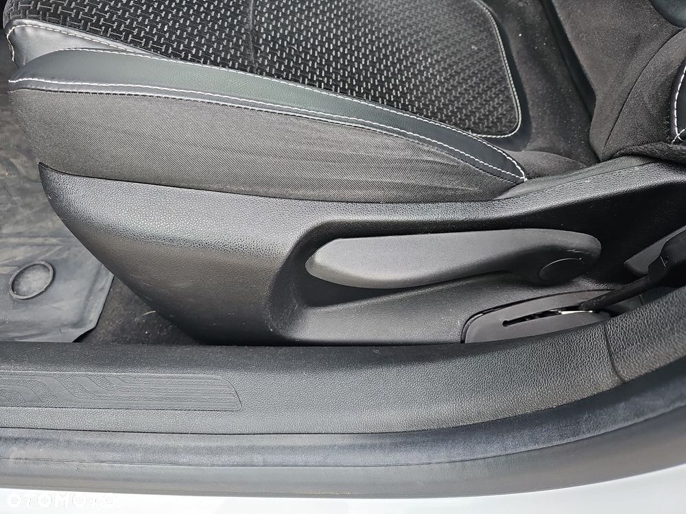 Renault Megane - 11