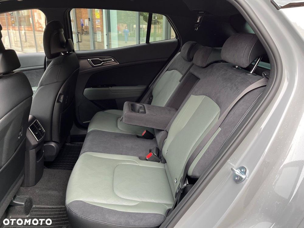 Kia Sportage 1.6 T-GDI HEV Anniversary 2WD - 27
