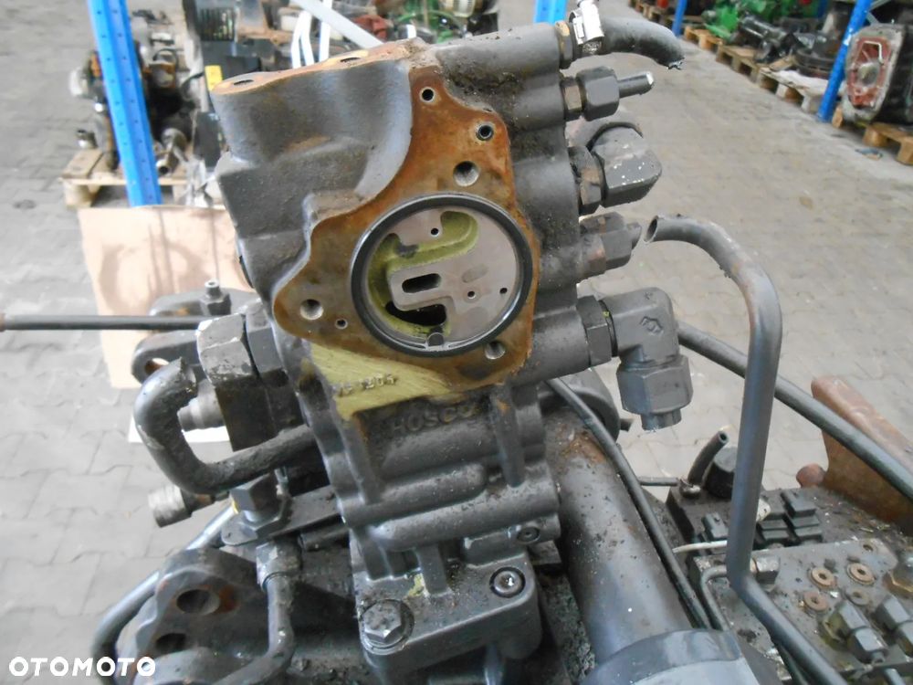 Rozdzielacz HUSCO zawór podpora sekcji hydraulicznych McCormick XTX145 - 2