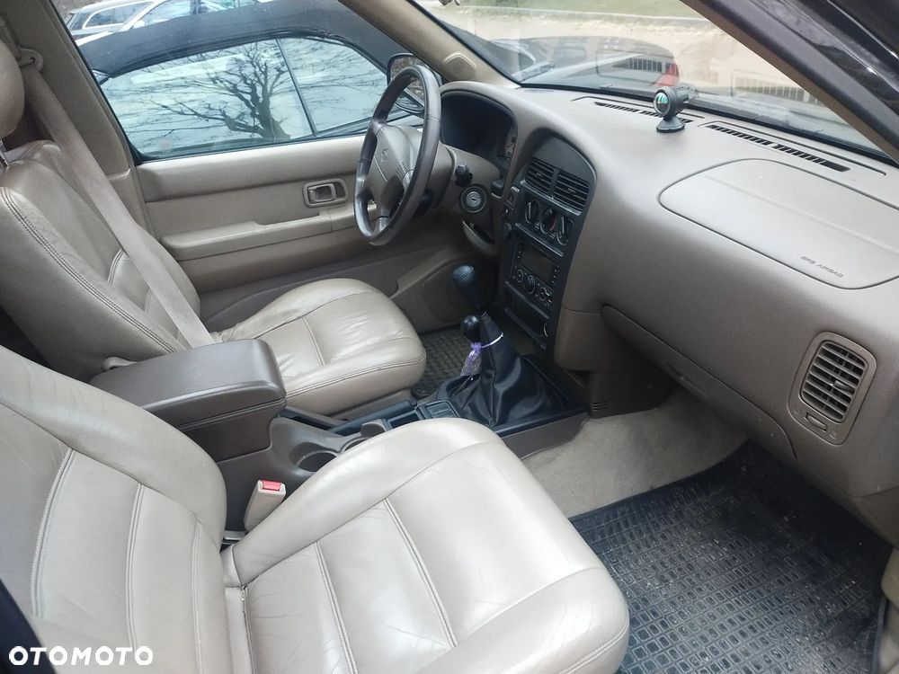Nissan Pathfinder - 26