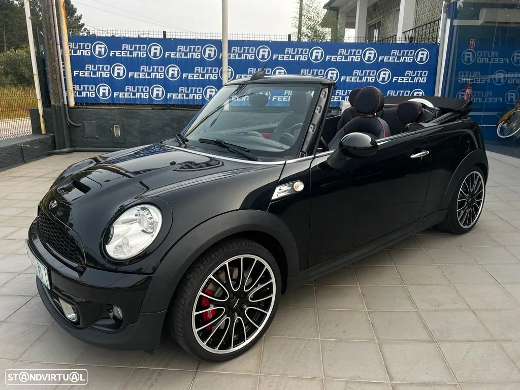 MINI Cabrio John Cooper Works - 2