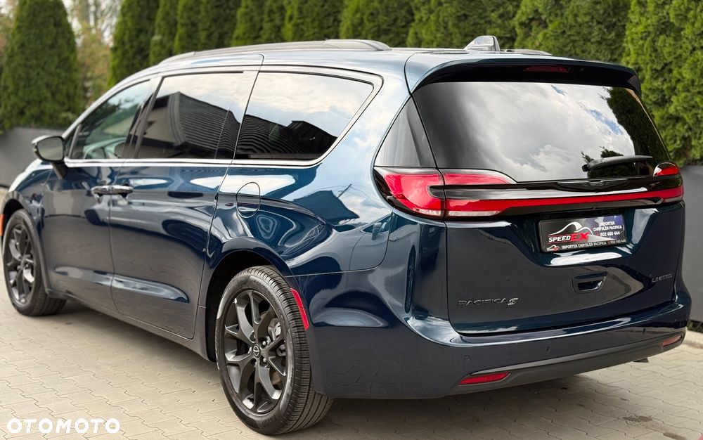Chrysler Pacifica - 6