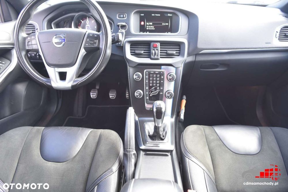 Volvo V40 - 22