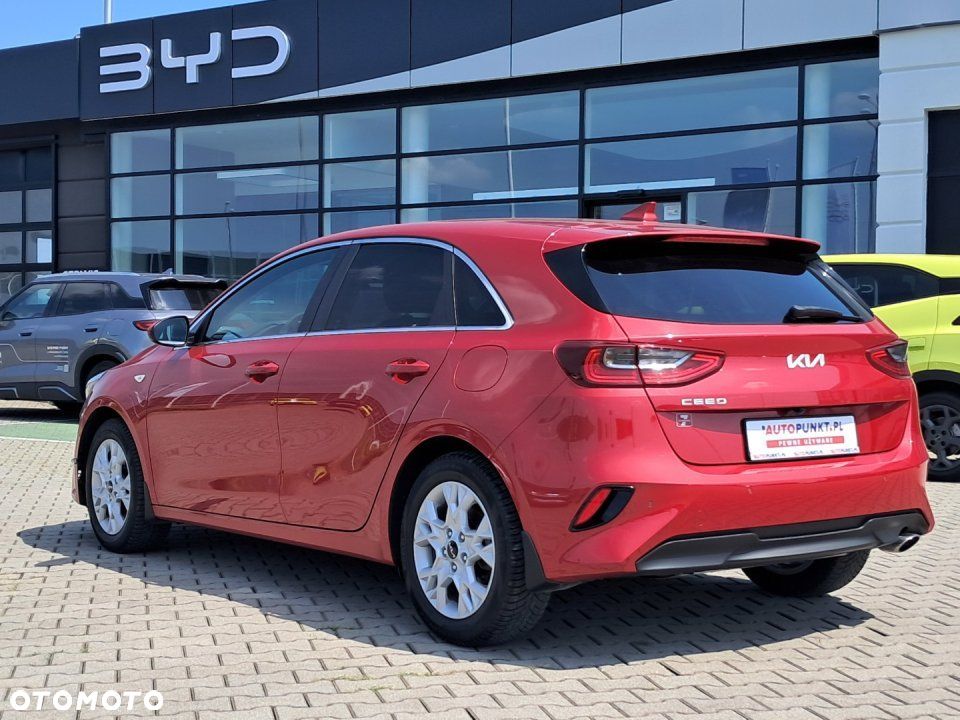 Kia Ceed - 3