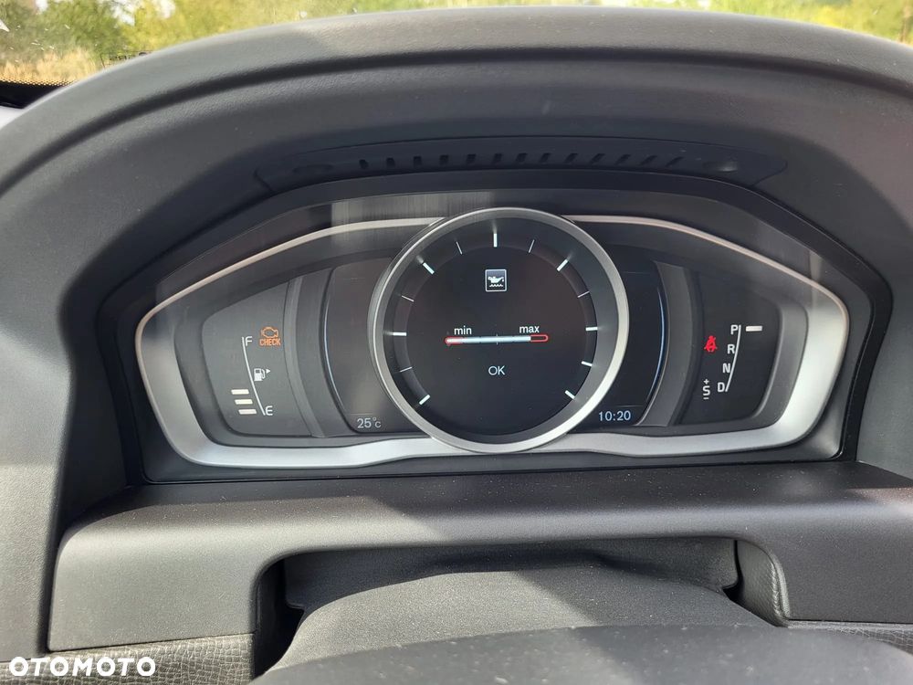 Volvo XC 60 D4 Drive-E Ocean Race - 24