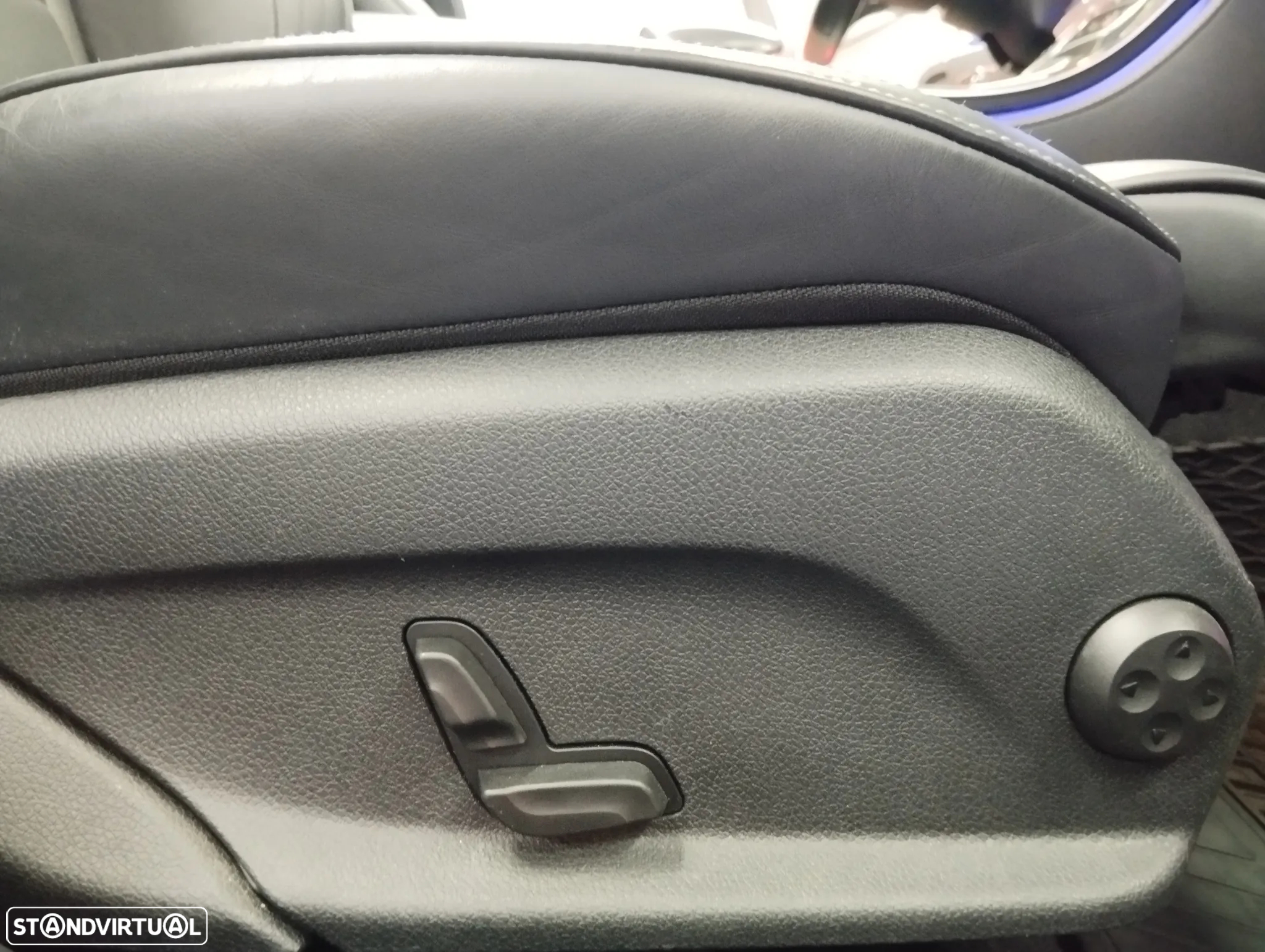 Mercedes-Benz E 220 d Avantgarde - 23