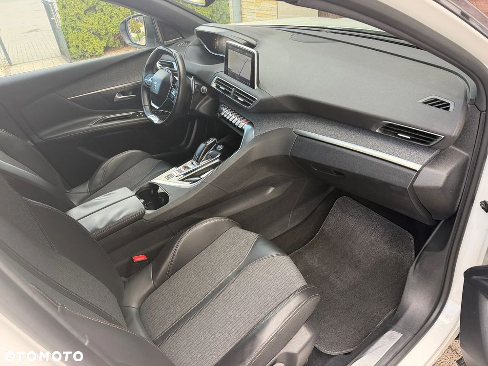 Peugeot 3008 - 19