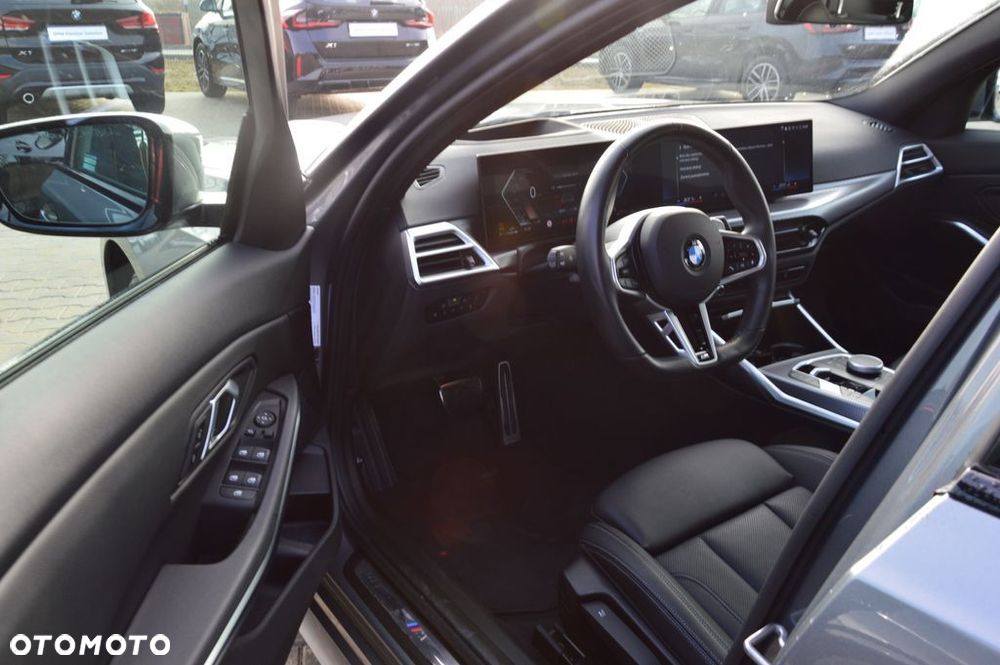 BMW Seria 3 318i M Sport - 12