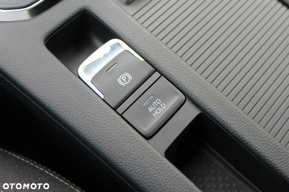 Volkswagen Passat 1.5 TSI EVO Business DSG - 21