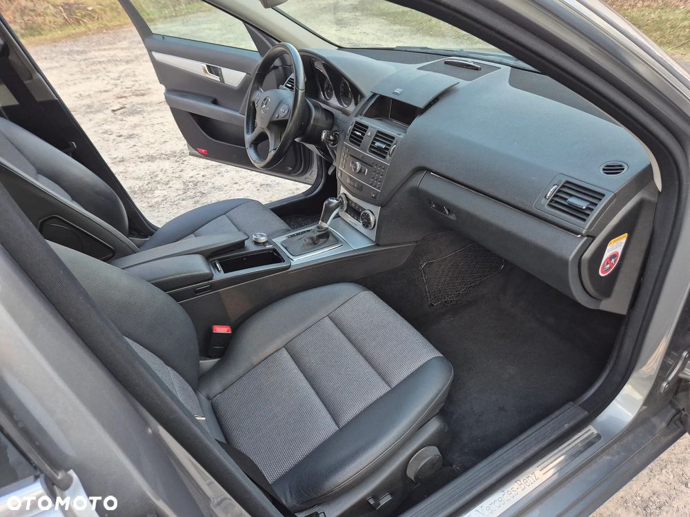 Mercedes-Benz Klasa C - 22