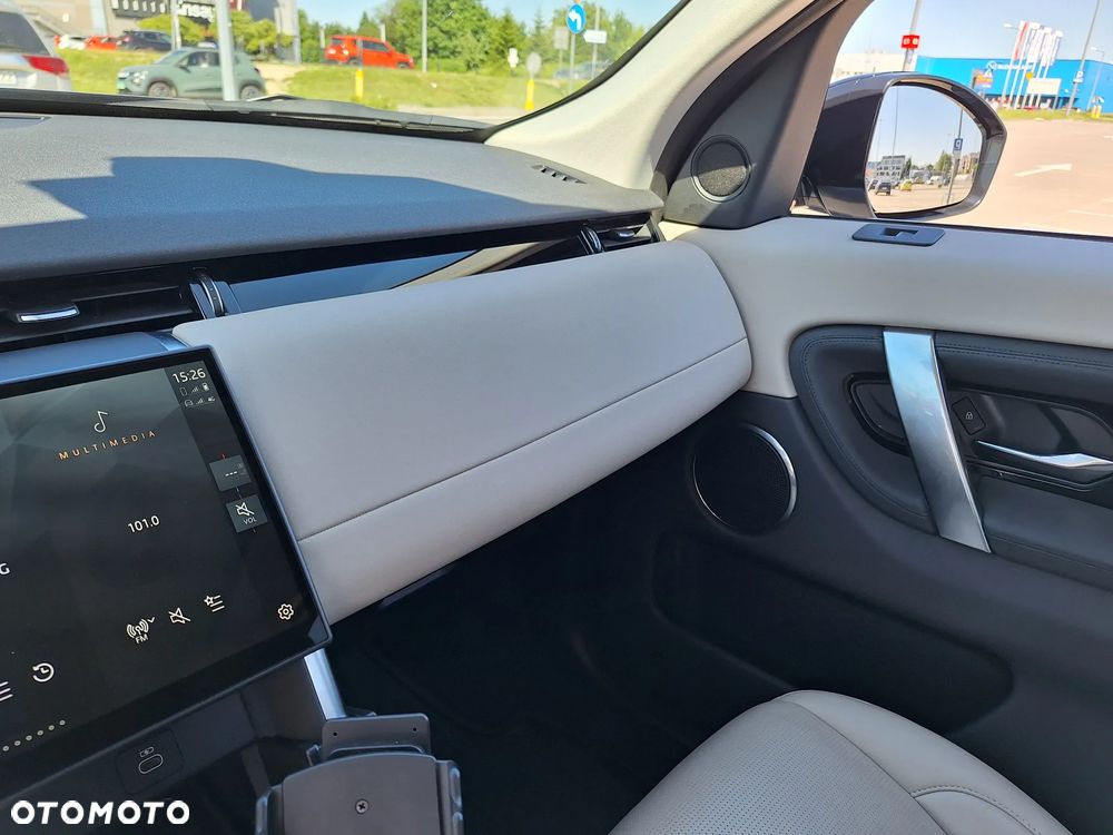 Land Rover Discovery Sport 2.0 D200 mHEV S - 8