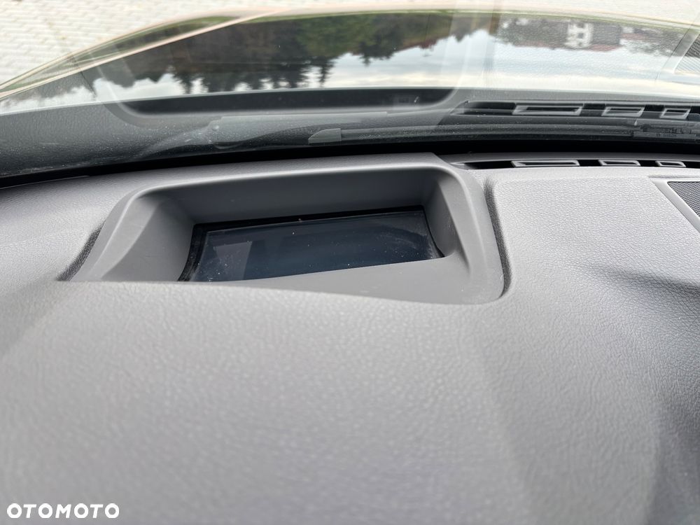 BMW Seria 3 320d Sport Line - 25