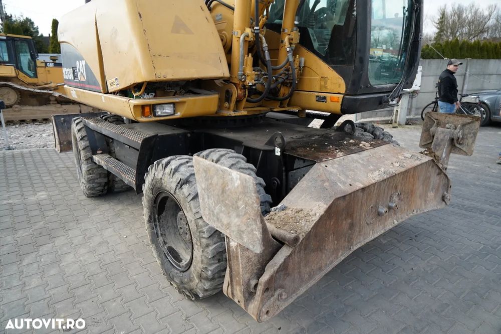 Cat M313C / EXCAVATOR PE ROȚI / CU ÎNCLINARE PIVOTANTĂ - 9