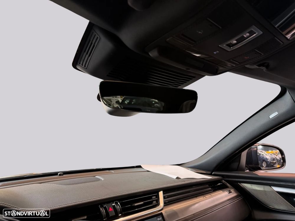 Jaguar XF 2.0 D200 R-Dynamic S AWD Aut. — fotografia 33