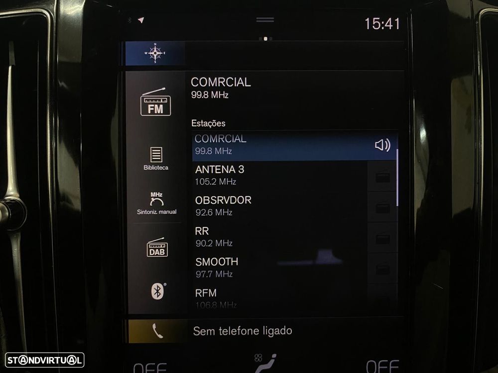 Volvo XC 60 2.0 B4 Momentum Plus Geartronic - 27