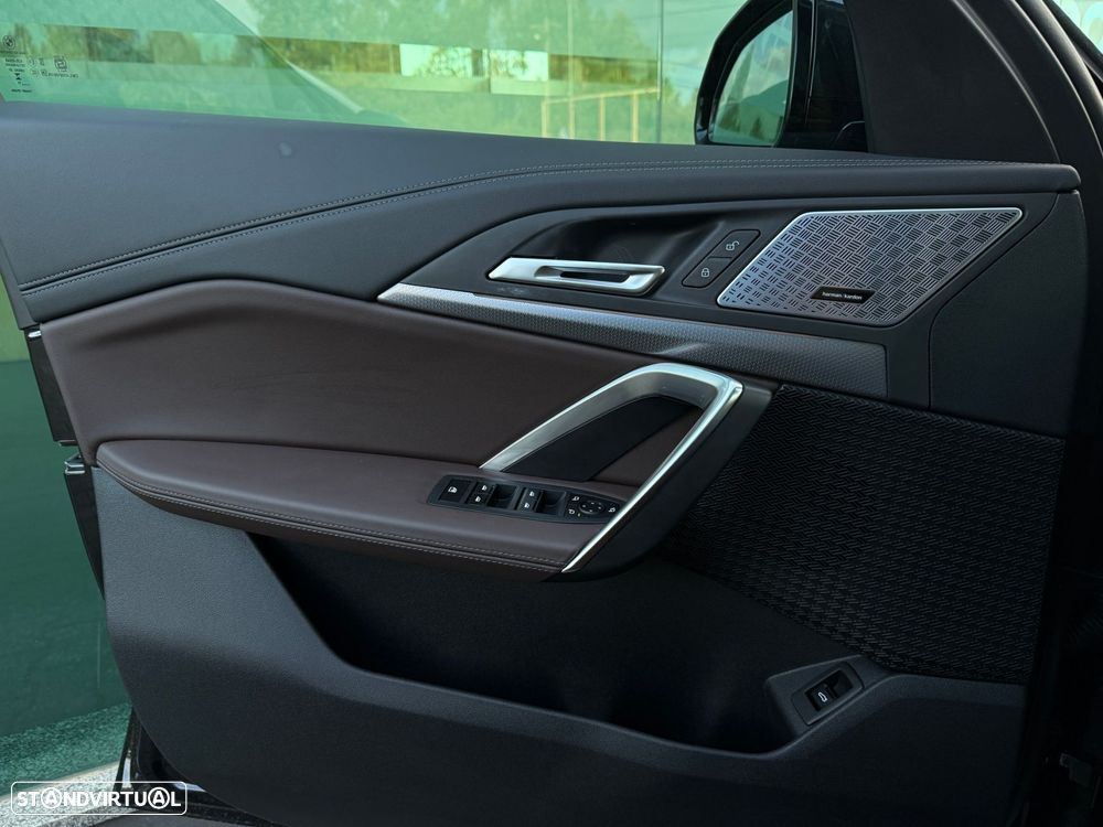 BMW iX1 eDrive20 M Sport Pack - 27