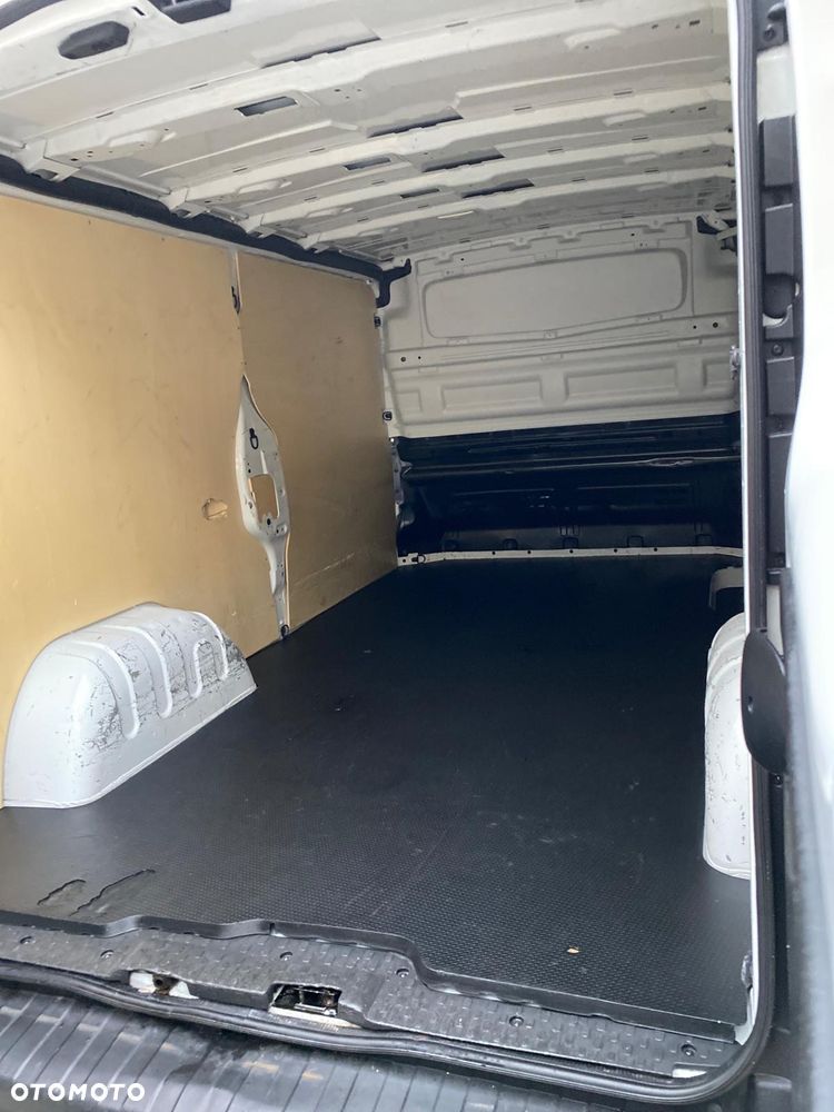 Renault Trafic - 9