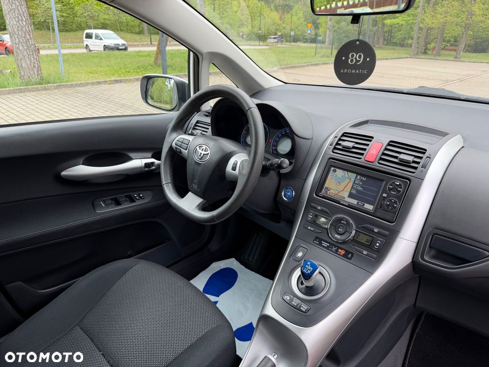 Toyota Auris 1.8 HSD Luna - 25