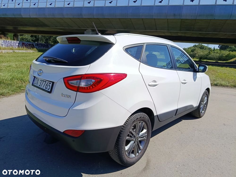 Hyundai ix35 1.6 2WD Fifa World Cup Edition - 8