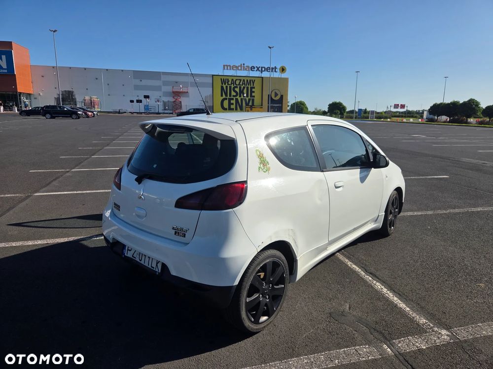 Mitsubishi Colt 1.1 - 5