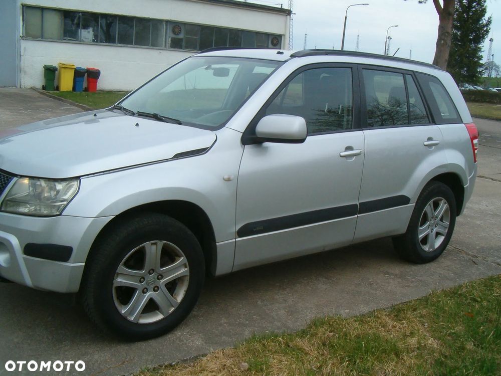 Suzuki Grand Vitara 2.0 - 2